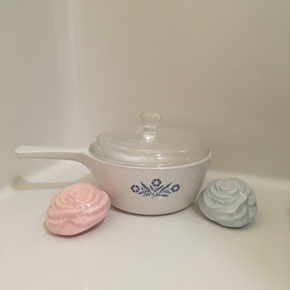 Corning Ware Other - Corning Ware VTG / Sauce Pan w/ Lid / Cornflower